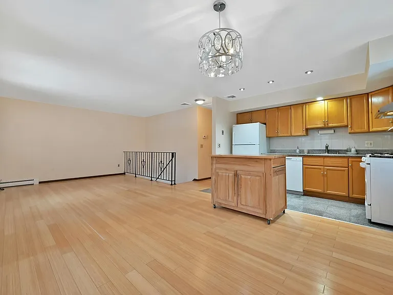 27 Beech St — Photo 6
