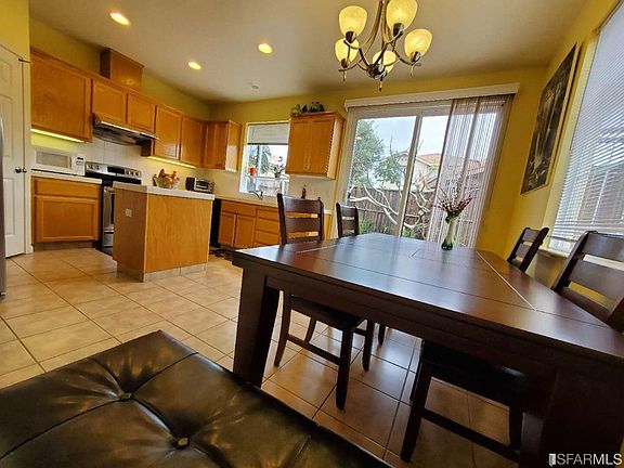 3rd image of 1096 Farmstead Ct