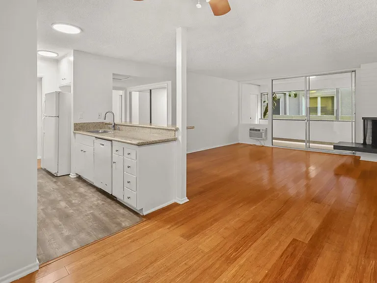 11946 Montana Ave #103 — Photo 1