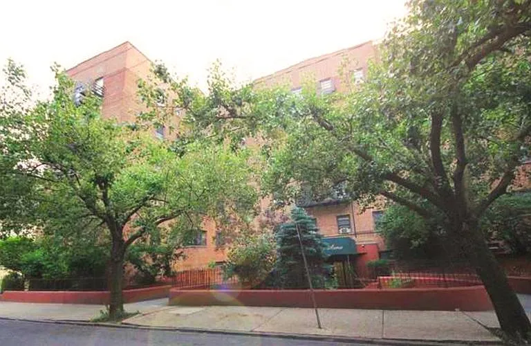 165 Vroom St #3L — Photo 11