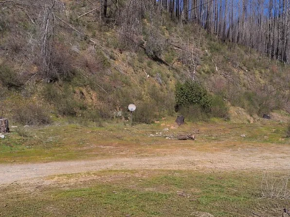 140 Barlow Camp Rd, Ruth, CA 95526