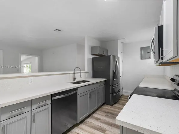 810 N 70th Ave, Hollywood, FL 33024