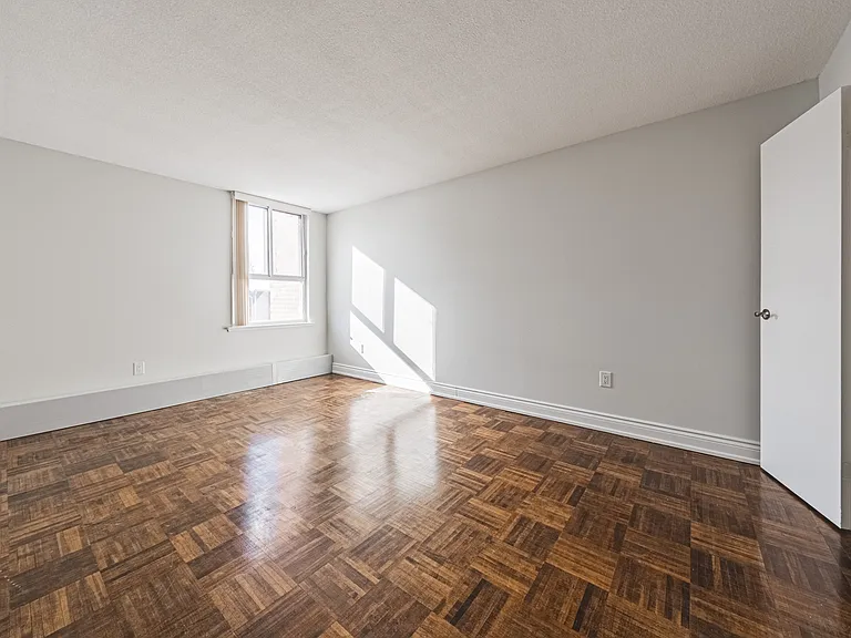 2220 Marine Dr — Photo 56