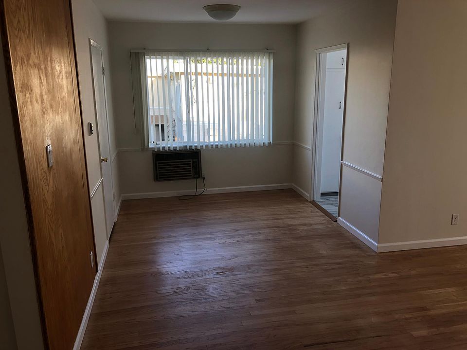 1st image of 438 S Oakhurst Dr APT 6