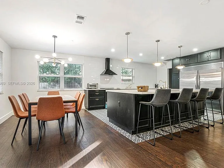 5840 SW 37th Ave — Photo 5