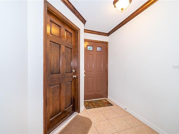 3rd image of 5173 Lazy Oaks Dr #5173