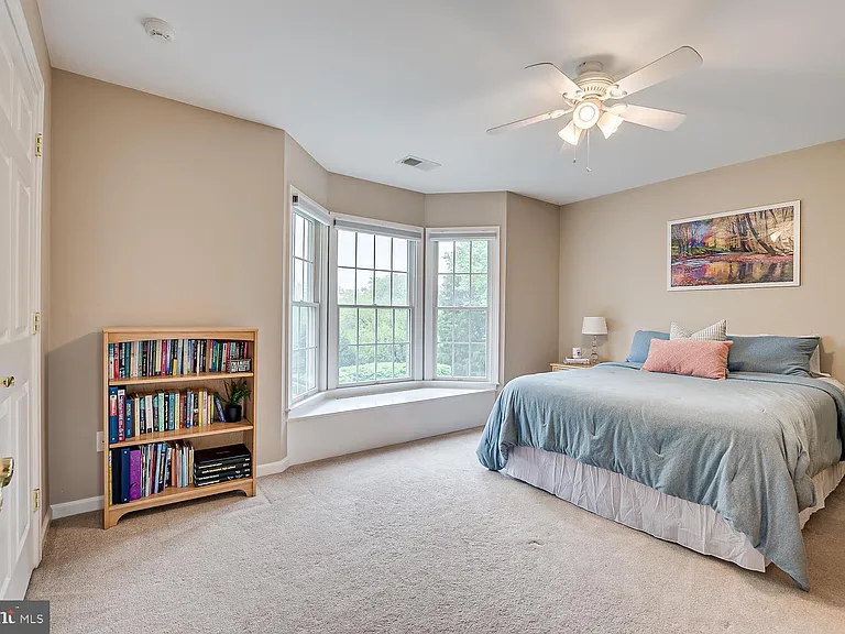 5 Erin Ct — Photo 17