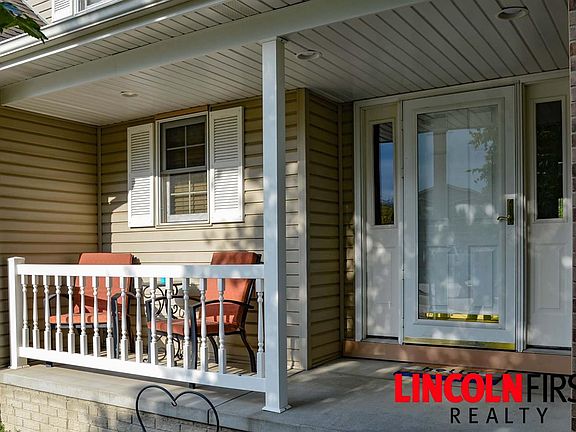 2nd image of 7321 Country Hill Cir