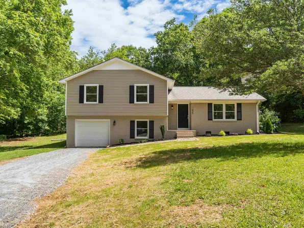 1635 Riveroak Rd, Inman, SC 29349