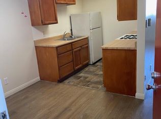 11813 Acacia Ave APT 18, Hawthorne, CA 90250