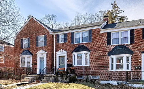 6166 Parkway Dr #2 Photo 1