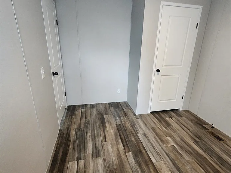 317 Loden Dr — Photo 10
