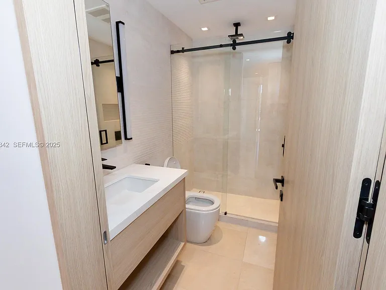 251 Crandon Blvd #1228 — Photo 8