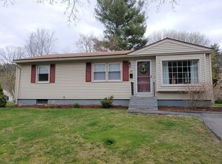 87 Sussex Ln, Worcester, MA 01602