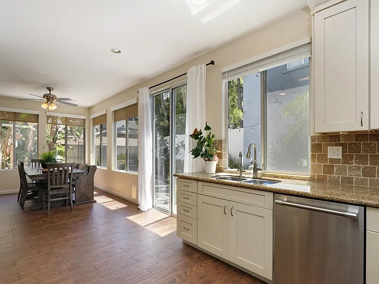 1207 Cambria Way — Photo 34
