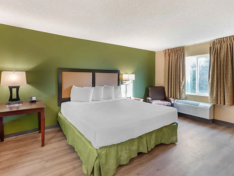 Studio Suite - 1 King Bed