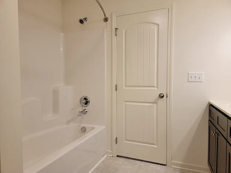 642 Brentwood Dr — Photo 23