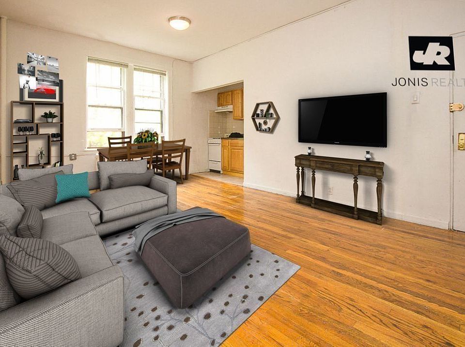 1st image of 172 Waverly Pl APT 2C