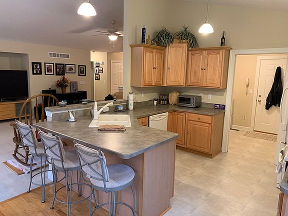 5th image of 1693 Bellaway Dr