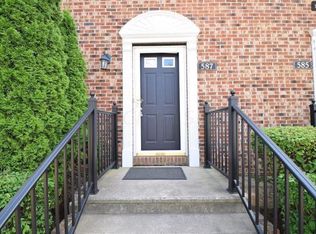 587 Lazelle Rd, Columbus, OH 43081