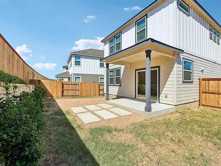 155 Sycamore Pines Ln — Photo 33