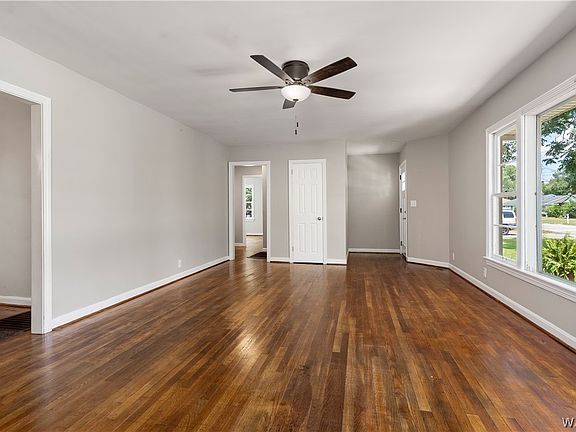 4th image of 2114 18th Ave