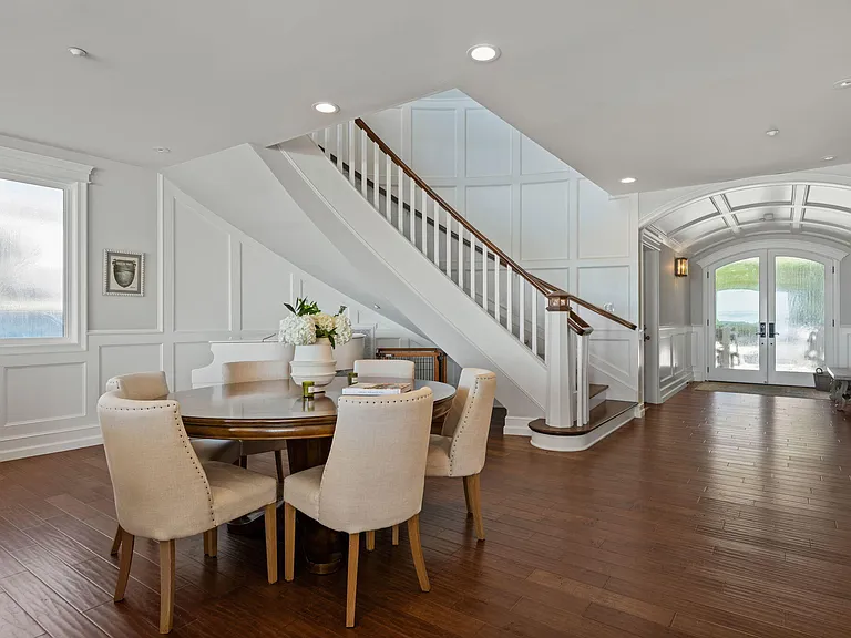 5458 Rincon Beach Park Dr — Photo 3