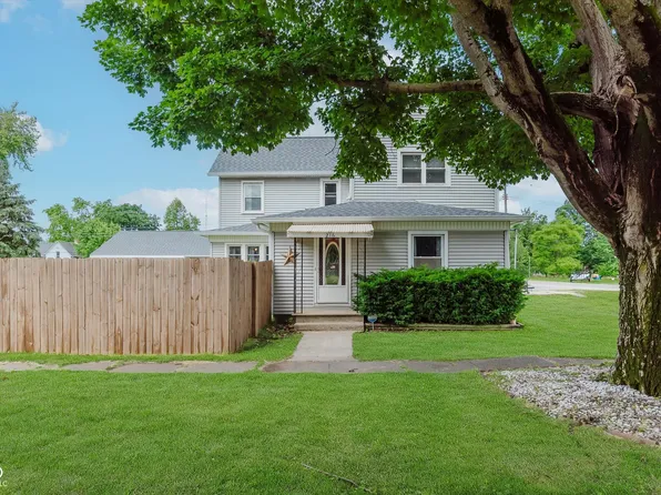 216 N Clinton St, Boswell, IN 47921