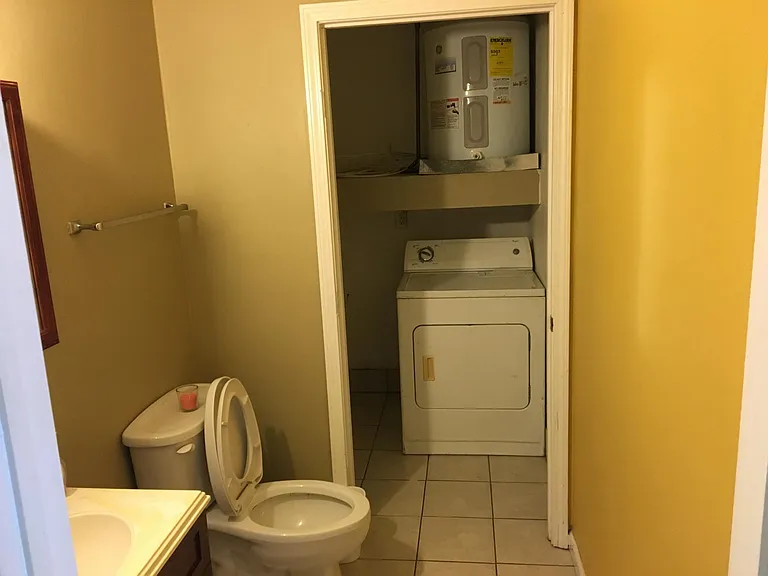 1748 Newport Pl #A — Photo 4