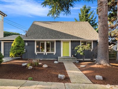 5055 7th Avenue NE, Seattle, WA, 98105