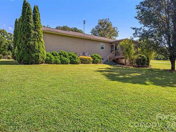 4th image of 1254 Heritage Farm Rd