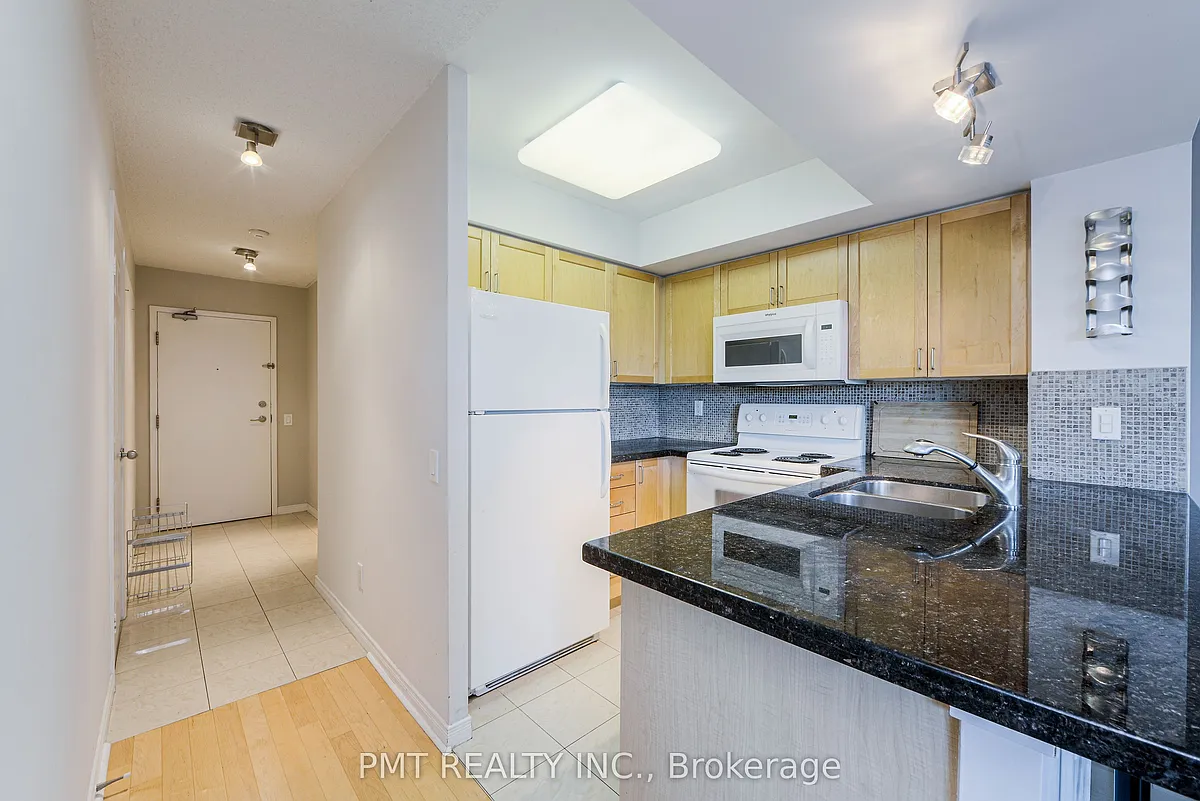 Building Photo - 28 Harrison Garden Blvd #303