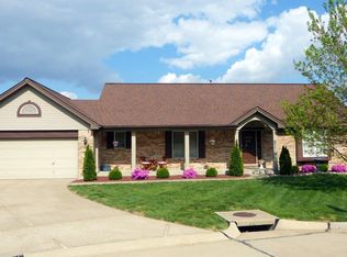 4 Edgemont Cir, Saint Charles, MO 63301