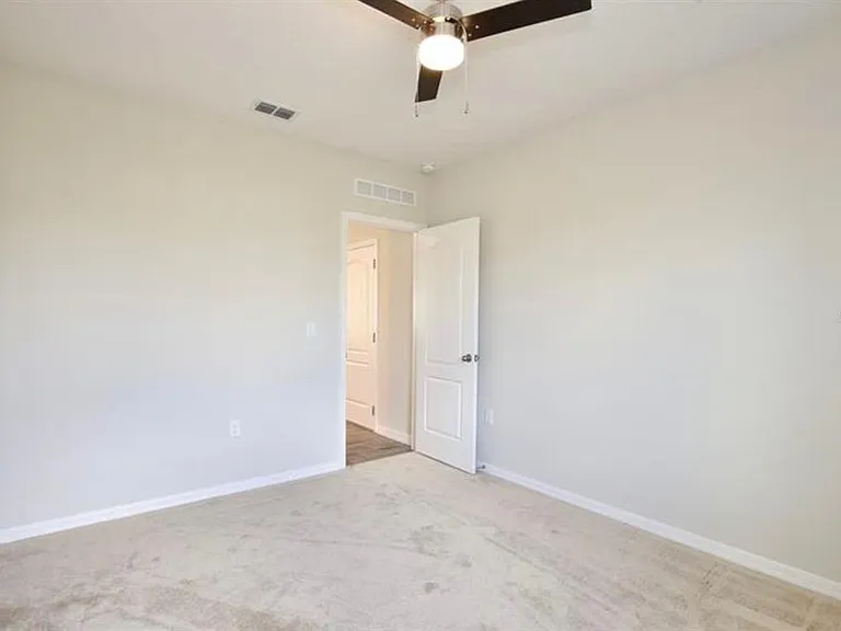 492 Pinecrest Loop — Photo 14
