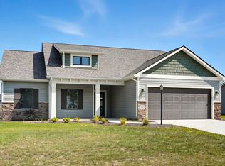 112 Oak Tree Pl, Avilla, IN 46710