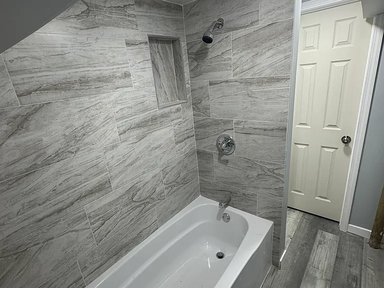 5893-95 Crestmoor Dr S #5895 — Photo 20