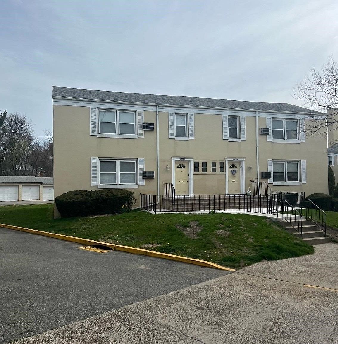 25129 71 Ave. UNIT 112, Bellerose, NY 11426 Zillow