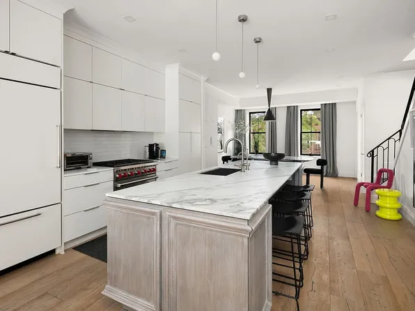 389 Bergen St #2, Brooklyn, NY 11217