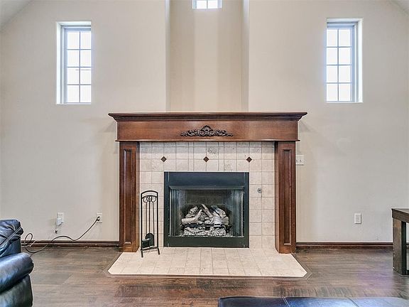 5th image of 3012 Brookstone Lakes Dr