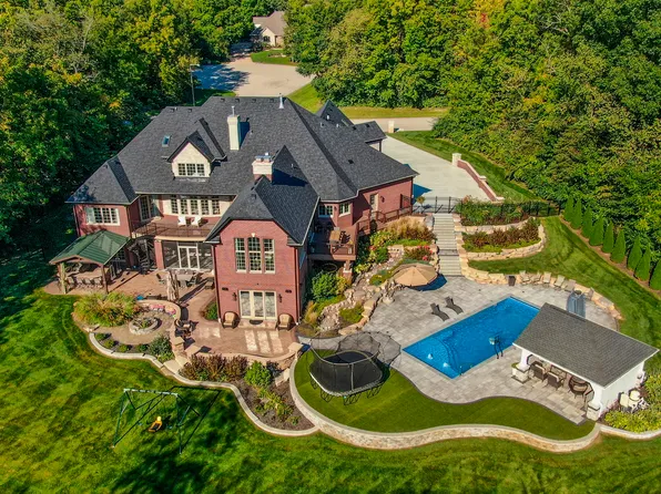 521 Chatfield Rd, New Lenox, IL 60451