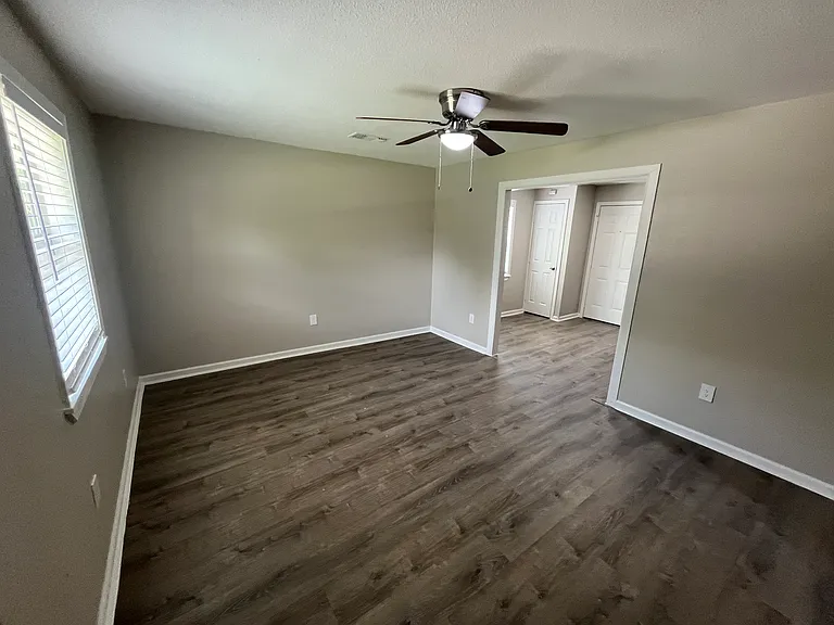 6415 Godfrey Ave — Photo 7