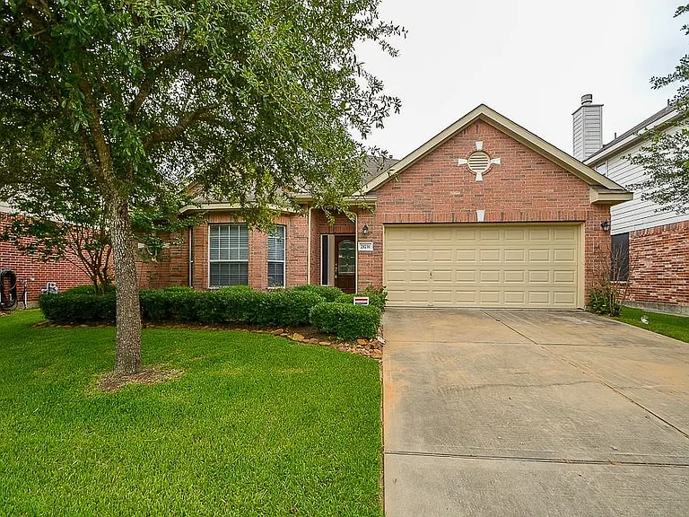 21731 Hannover Ridge Dr — Photo 1
