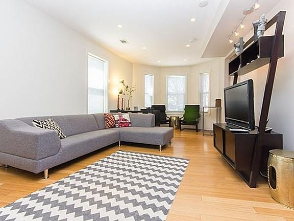 2nd image of 48 Norfolk St #1