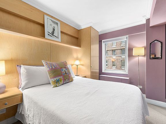 3rd image of 1381 Avenue Of The Amer #7L