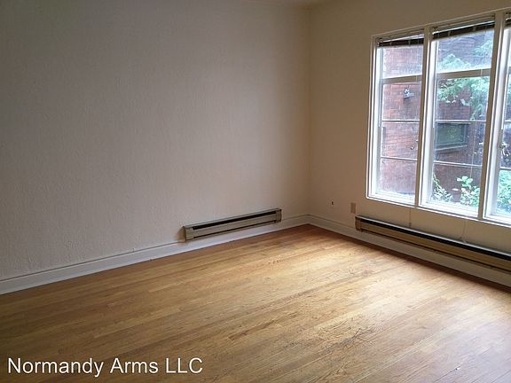 3rd image of 420 13th Ave E APT 101