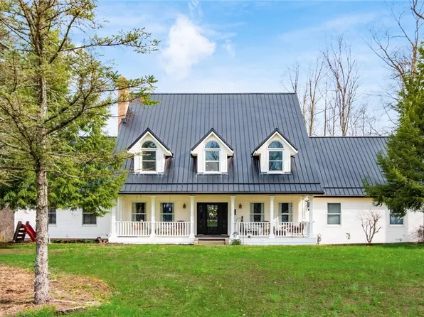 2531 Nicholas Ln, Dresden, OH 43821