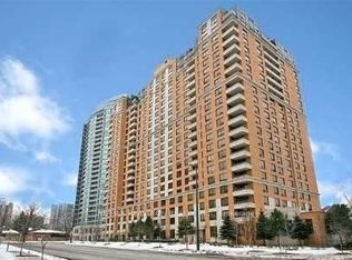18 Sommerset Way #918, Toronto, ON M2N 6X5