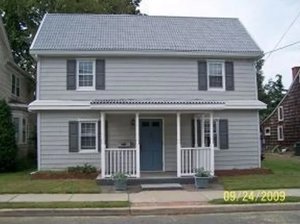 205 University Dr, Lewes, DE 19958