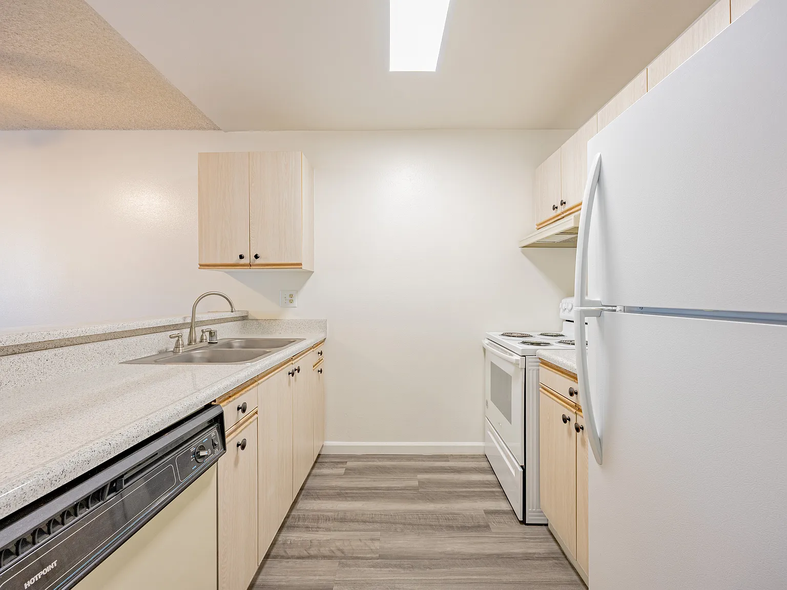 1 bed, 627 sqft, $1,750 — Photo 3