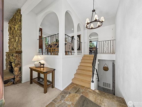 4th image of 6221 81st Street E